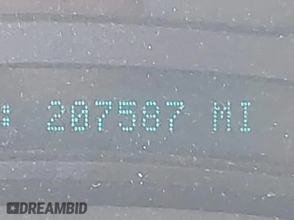 ✅ 2003 Chevrolet Silverado 2500HD LS • VIN: 1GCHK23U13F169243 • Lot: 43764426. Wystawiony na IAAI z przebiegiem 207 587 mil. Bezpłatny archiwum sprzedaży aukcyjnych z USA i szczegółowy raport historii pojazdu na DreamBid. Zdjęcie 15.