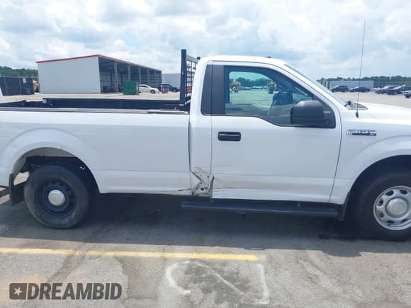 ✅ 2019 Ford F-150 XL • VIN: 1FTMF1CBXKKC00586 • Lot: 42243092. Listed on IAAI with 22,427 mi. Free auction sales archive from the USA and detailed vehicle history report at DreamBid. Image 13.