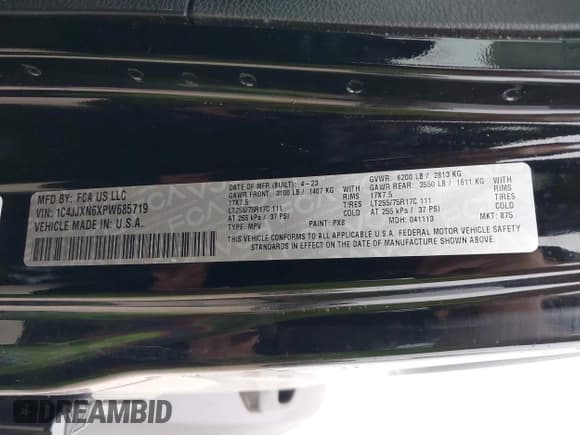 ✅ 2023 Jeep Wrangler • VIN: 1C4JJXN6XPW685719 • Lot: 41915045. Wystawiony na IAAI z przebiegiem 15 147 mil. Bezpłatny archiwum sprzedaży aukcyjnych z USA i szczegółowy raport historii pojazdu na DreamBid. Zdjęcie 9.