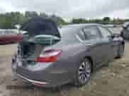 2017 Honda Accord Touring z VIN JHMCR6F79HC012277, wystawiony jako Copart lot #80881935 z przebiegiem 104 900 mil mil oraz Szkoda całkowita • Salvage title. Historia ofert i sprzedaży dostępna na DreamBid. Obrazek 3.