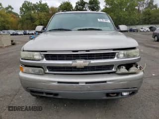 ✅ 2004 Chevrolet Suburban Z71 • VIN: 3GNFK16T04G200719 • Lot: 72781484. Wystawiony na Copart z przebiegiem 199 208 mil. Bezpłatny archiwum sprzedaży aukcyjnych z USA i szczegółowy raport historii pojazdu na DreamBid. Zdjęcie 5.