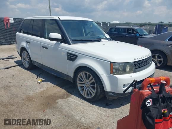 ✅ 2011 Land Rover Range Rover Sport HSE Lux • VIN: SALSK2D48BA269073 • Lot: 43058630. Listed on IAAI with 117,259 mi. Free auction sales archive from the USA and detailed vehicle history report at DreamBid. Image 1.