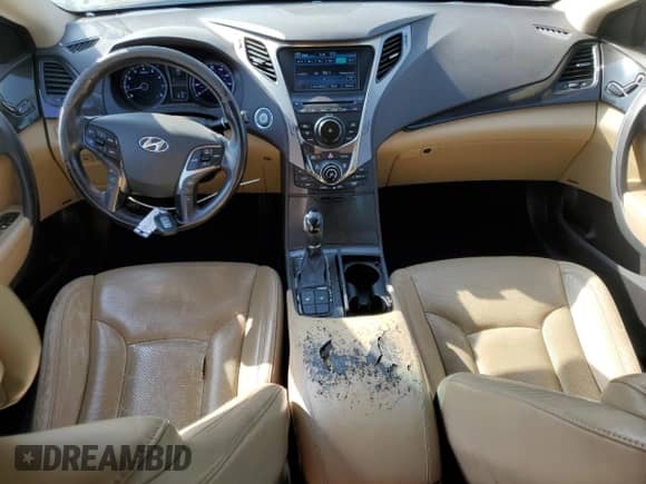 ✅ 2013 Hyundai Azera • VIN: KMHFG4JG8DA226176 • Lot: 53121455. Wystawiony na Copart z przebiegiem 123 142 mil mil. Skorzystaj z bezpłatnego archiwum sprzedaży aukcyjnych z USA i zobacz szczegółowy raport historii pojazdu na DreamBid. Zdjęcie 8.