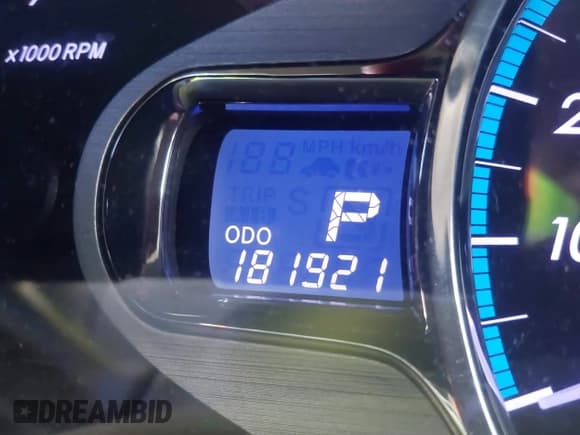 ✅ 2011 Toyota Sienna Limited • VIN: 5TDDK3DCXBS016482 • Lot: 43759024. Listed on IAAI with 181,921 mi. Free auction sales archive from the USA and detailed vehicle history report at DreamBid. Image 15.