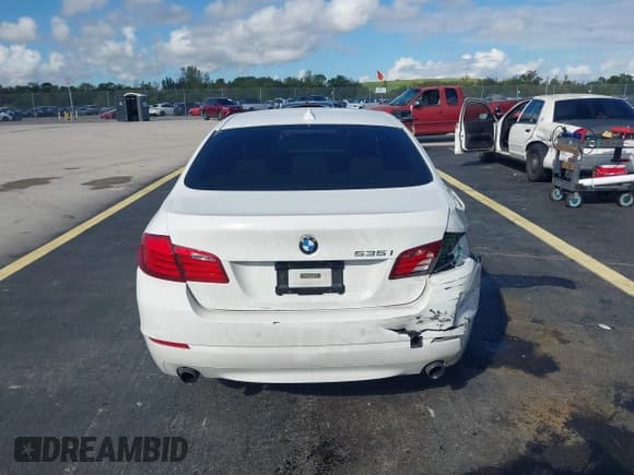 ✅ 2013 BMW 5 Series 535i • VIN: WBAFR7C57DC828936 • Лот: 43414450. Опубликован ранее на IAAI с пробегом 71 795 миль. Бесплатный доступ к архиву аукционных продаж из США и подробный отчёт об истории автомобиля на DreamBid. Изображение 16.