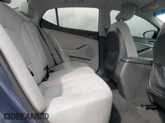 ✅ 2015 Kia Optima LX • VIN: 5XXGM4A7XFG438196 • Lot: 81792735. Listed on Copart with 185,252 mi. Free auction sales archive from the USA and detailed vehicle history report at DreamBid. Image 10.