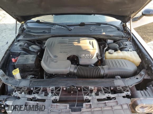 ✅ 2017 Dodge Challenger SXT • VIN: 2C3CDZAG2HH507334 • Lot: 90610015. Listed on Copart with 93,436 mi. Free auction sales archive from the USA and detailed vehicle history report at DreamBid. Image 11.