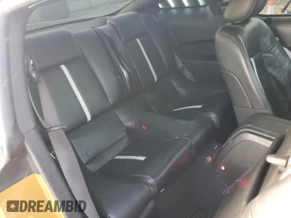 ✅ 2010 Ford Mustang GT • VIN: 1ZVBP8CHXA5136254 • Lot: 92683775. Wystawiony na Copart z przebiegiem 128 742 mil. Bezpłatny archiwum sprzedaży aukcyjnych z USA i szczegółowy raport historii pojazdu na DreamBid. Zdjęcie 10.