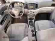 2010 Hyundai Accent GLS z VIN KMHCN4AC9AU454204, wystawiony jako Copart lot #81687474 z przebiegiem 158 745 mil mil oraz Szkoda całkowita • Salvage title. Historia ofert i sprzedaży dostępna na DreamBid. Obrazek 8.