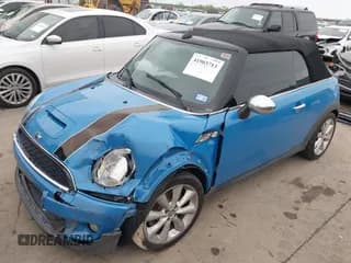 ✅ 2013 MINI Convertible S • VIN: WMWZP3C59DT705232 • Lot: 41903713. Wystawiony na IAAI z przebiegiem 50 136 mil. Bezpłatny archiwum sprzedaży aukcyjnych z USA i szczegółowy raport historii pojazdu na DreamBid. Zdjęcie 2.