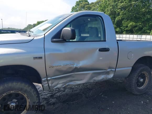 ✅ 2006 Dodge 1500 SLT • VIN: 1D7HU16256J125056 • Лот: 42259790. Размещён на IAAI с пробегом 211 363 миль миль. Получите бесплатный доступ к архиву аукционных продаж из США и посмотрите подробный отчёт об истории автомобиля на DreamBid. Изображение 6.