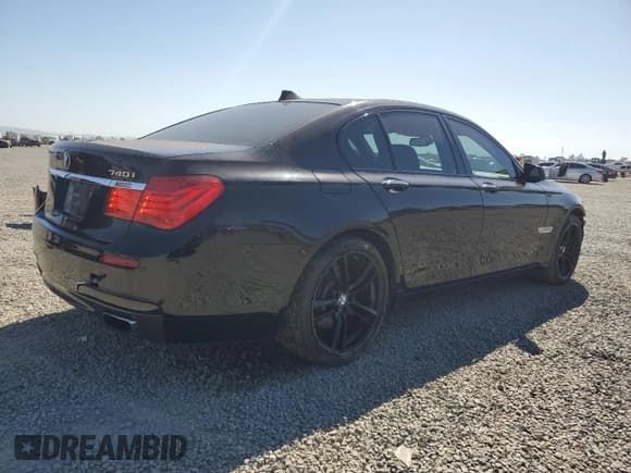 ✅ 2012 BMW 7 Series 740i • VIN: WBAKA4C50CC613482 • Lot: 67400365. Listed on Copart with 95,315 mi. Free auction sales archive from the USA and detailed vehicle history report at DreamBid. Image 3.
