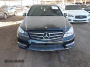 ✅ 2014 Mercedes-Benz C 250 Sport • VIN: WDDGF4HB7EA966752 • Lot: 41063040. Wystawiony na IAAI z przebiegiem 106 218 mil. Bezpłatny archiwum sprzedaży aukcyjnych z USA i szczegółowy raport historii pojazdu na DreamBid. Zdjęcie 12.