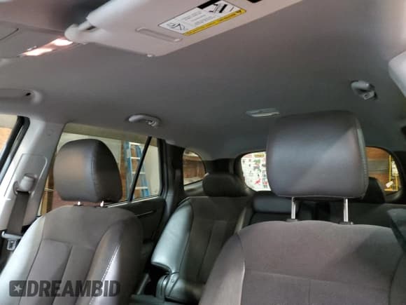 ✅ 2011 Hyundai Santa Fe SE • VIN: 5XYZHDAG1BG058943 • Lot: 83971314. Listed on Copart with 53,439 mi. Free auction sales archive from the USA and detailed vehicle history report at DreamBid. Image 10.