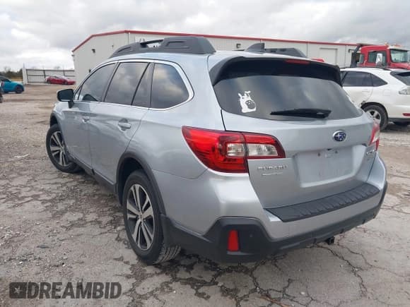 ✅ 2018 Subaru Outback Limited • VIN: 4S4BSANCXJ3360531 • Lot: 43780995. Listed on IAAI with 73,220 mi. Free auction sales archive from the USA and detailed vehicle history report at DreamBid. Image 3.