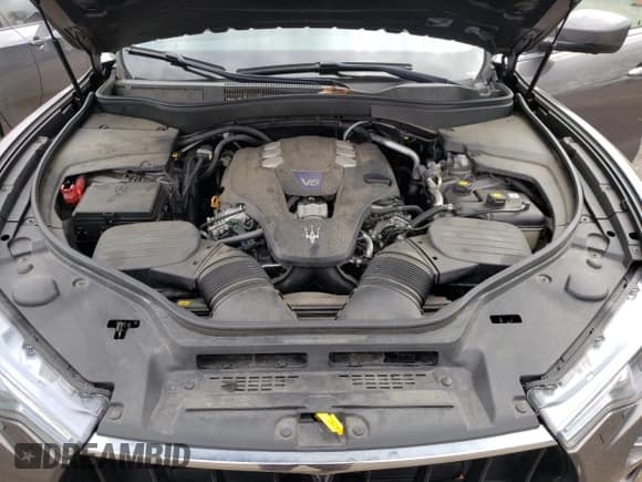 ✅ 2018 Maserati Levante S GranSport • VIN: ZN661YUS4JX302318 • Лот: 53880875. Опубликован ранее на Copart с пробегом 23 771 миль. Бесплатный доступ к архиву аукционных продаж из США и подробный отчёт об истории автомобиля на DreamBid. Изображение 12.