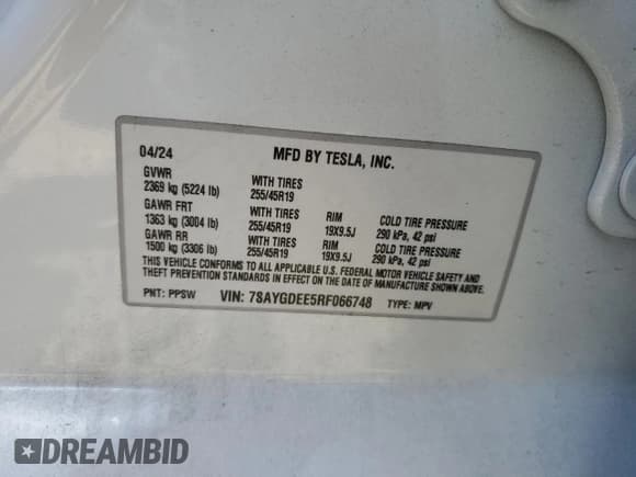 ✅ 2024 Tesla Model Y Long Range • VIN: 7SAYGDEE5RF066748 • Lot: 71739845. Listed on Copart with 20,504 mi. Free auction sales archive from the USA and detailed vehicle history report at DreamBid. Image 12.