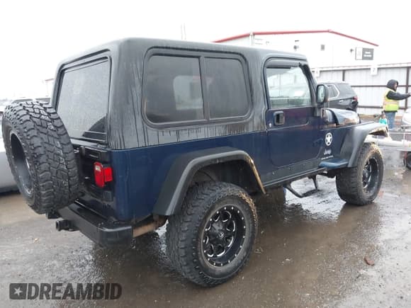 ✅ 2005 Jeep Wrangler Unlimited • VIN: 1J4FA44S45P300241 • Лот: 43618893. Опубликован ранее на IAAI с пробегом 101 666 миль. Бесплатный доступ к архиву аукционных продаж из США и подробный отчёт об истории автомобиля на DreamBid. Изображение 4.
