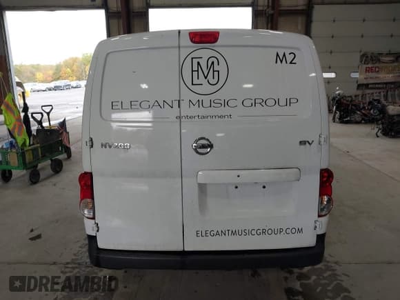 ✅ 2019 Nissan NV200 SV • VIN: 3N6CM0KN3KK695013 • Lot: 43406390. Wystawiony na IAAI z przebiegiem 56 986 mil. Bezpłatny archiwum sprzedaży aukcyjnych z USA i szczegółowy raport historii pojazdu na DreamBid. Zdjęcie 16.