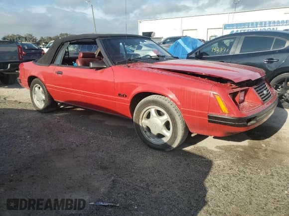 ✅ 1983 Ford Mustang GT • VIN: 1FABP27FXDF203061 • Лот: 84397664. Опубликован ранее на Copart с пробегом 25 817 миль. Бесплатный доступ к архиву аукционных продаж из США и подробный отчёт об истории автомобиля на DreamBid. Изображение 4.