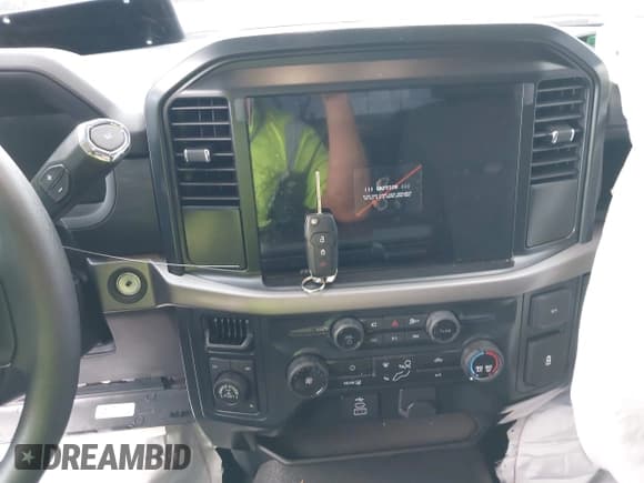 ✅ 2025 Ford F-150 XL • VIN: 1FTMF1L5XSKD17739 • Lot: 42245364. Wystawiony na IAAI z przebiegiem 1 972 mil. Bezpłatny archiwum sprzedaży aukcyjnych z USA i szczegółowy raport historii pojazdu na DreamBid. Zdjęcie 11.