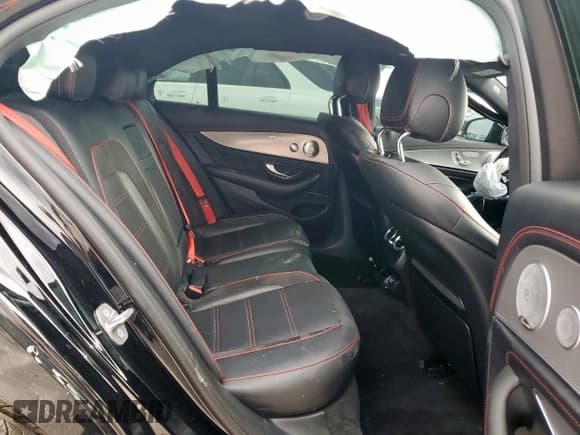 ✅ 2018 Mercedes-Benz E 43 AMG • VIN: WDDZF6EB7JA381527 • Лот: 68274655. Опубликован ранее на Copart с пробегом 115 302 миль. Бесплатный доступ к архиву аукционных продаж из США и подробный отчёт об истории автомобиля на DreamBid. Изображение 10.