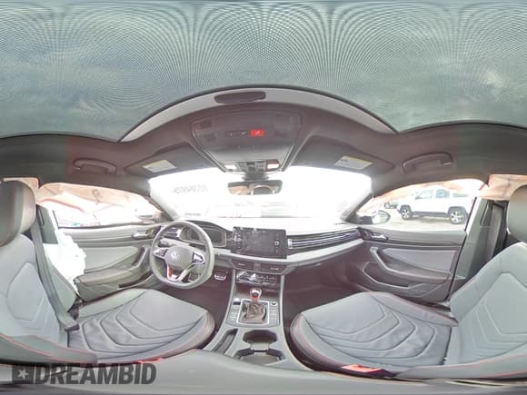 ✅ 2025 Volkswagen Jetta Autobahn • VIN: 3VW2T7BU1SM014575 • Lot: 92364975. Wystawiony na Copart z przebiegiem 7 468 mil. Bezpłatny archiwum sprzedaży aukcyjnych z USA i szczegółowy raport historii pojazdu na DreamBid. Zdjęcie 14.