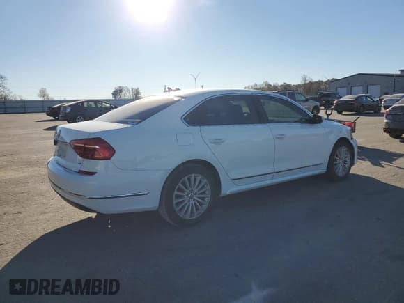 ✅ 2016 Volkswagen Passat SE • VIN: 1VWBT7A37GC026229 • Lot: 92864205. Listed on Copart with 186,654 mi. Free auction sales archive from the USA and detailed vehicle history report at DreamBid. Image 3.