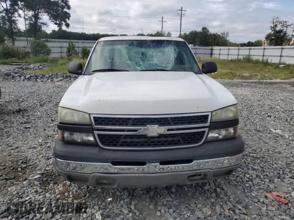 ✅ 2006 Chevrolet Silverado 1500 Work Truck • VIN: 3GCEC14X86G192993 • Lot: 70599224. Wystawiony na Copart z przebiegiem 207 515 mil mil. Skorzystaj z bezpłatnego archiwum sprzedaży aukcyjnych z USA i zobacz szczegółowy raport historii pojazdu na DreamBid. Zdjęcie 5.
