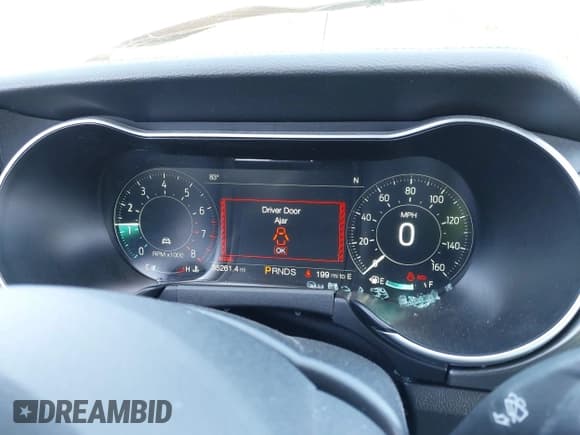 ✅ 2018 Ford Mustang EcoBoost Premium • VIN: 1FATP8UH6J5111444 • Lot: 42321788. Wystawiony na IAAI z przebiegiem 35 261 mil. Bezpłatny archiwum sprzedaży aukcyjnych z USA i szczegółowy raport historii pojazdu na DreamBid. Zdjęcie 15.