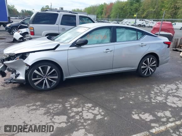 ✅ 2022 Nissan Altima SR • VIN: 1N4BL4CW5NN388690 • Lot: 42176908. Listed on IAAI with 14,688 mi. Free auction sales archive from the USA and detailed vehicle history report at DreamBid. Image 15.