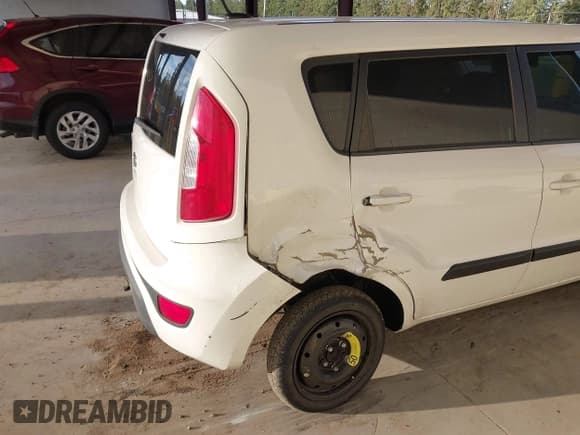 ✅ 2012 Kia Soul • VIN: KNDJT2A57C7435661 • Lot: 43341519. Listed on IAAI with 153,571 mi. Free auction sales archive from the USA and detailed vehicle history report at DreamBid. Image 6.