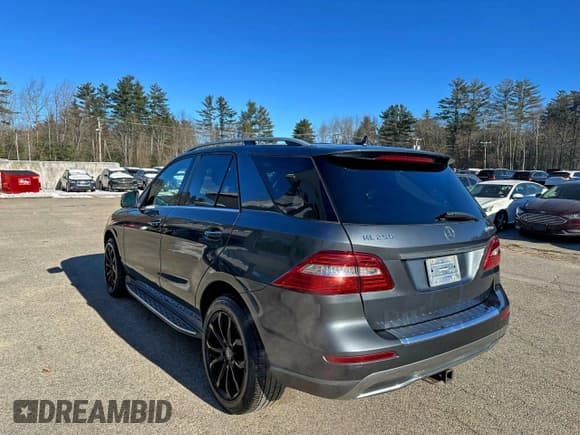 ✅ 2015 Mercedes-Benz M 250 • VIN: 4JGDA0EB9FA562566 • Lot: 96813845. Wystawiony na Copart z przebiegiem 214 577 mil. Bezpłatny archiwum sprzedaży aukcyjnych z USA i szczegółowy raport historii pojazdu na DreamBid. Zdjęcie 3.