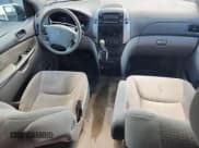 ✅ 2010 Toyota Sienna LE • VIN: 5TDJK4CC4AS028779 • Лот: 64729445. Опубликован ранее на Copart с пробегом 187 500 миль. Бесплатный доступ к архиву аукционных продаж из США и подробный отчёт об истории автомобиля на DreamBid. Изображение 8.