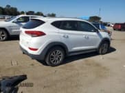 ✅ 2017 Hyundai Tucson SE • VIN: KM8J3CA40HU504739 • Лот: 92613605. Опубликован ранее на Copart с пробегом 196 981 миль. Бесплатный доступ к архиву аукционных продаж из США и подробный отчёт об истории автомобиля на DreamBid. Изображение 3.
