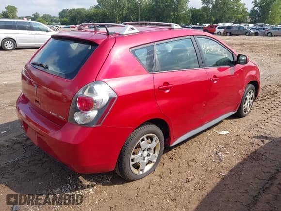 ✅ 2009 Pontiac Vibe • VIN: 5Y2SM670X9Z427958 • Лот: 43024463. Опубликован ранее на IAAI с пробегом 225 141 миль. Бесплатный доступ к архиву аукционных продаж из США и подробный отчёт об истории автомобиля на DreamBid. Изображение 4.