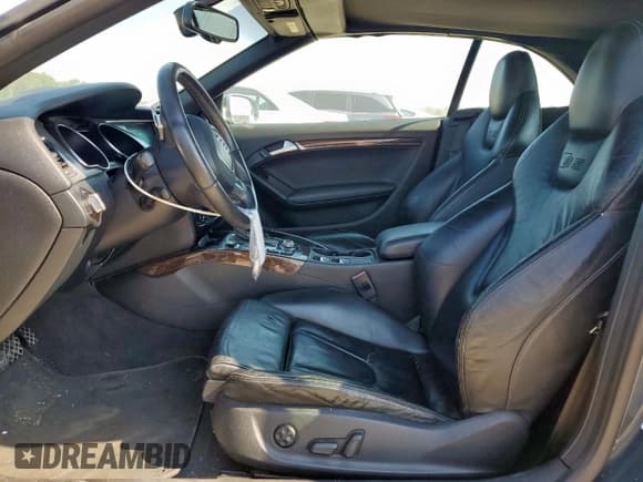 ✅ 2010 Audi S5 Prestige • VIN: WAUVGAFH5AN011422 • Lot: 67461185. Listed on Copart with 130,353 mi. Free auction sales archive from the USA and detailed vehicle history report at DreamBid. Image 7.