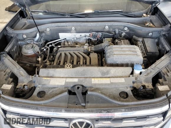 ✅ 2021 Volkswagen Atlas SE • VIN: 1V2HR2CA4MC551379 • Лот: 82222585. Опубликован ранее на Copart с пробегом 99 881 миль. Бесплатный доступ к архиву аукционных продаж из США и подробный отчёт об истории автомобиля на DreamBid. Изображение 12.