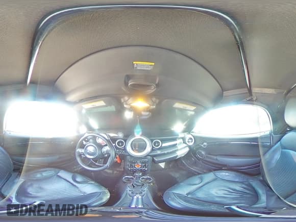 ✅ 2014 MINI Roadster S • VIN: WMWSY3C5XET595324 • Lot: 42704705. Wystawiony na Copart z przebiegiem 102 787 mil. Bezpłatny archiwum sprzedaży aukcyjnych z USA i szczegółowy raport historii pojazdu na DreamBid. Zdjęcie 13.