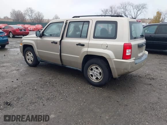 ✅ 2009 Jeep Patriot Sport • VIN: 1J4FT28A99D122379 • Лот: 43801583. Опубликован ранее на IAAI с пробегом 134 227 миль. Бесплатный доступ к архиву аукционных продаж из США и подробный отчёт об истории автомобиля на DreamBid. Изображение 3.