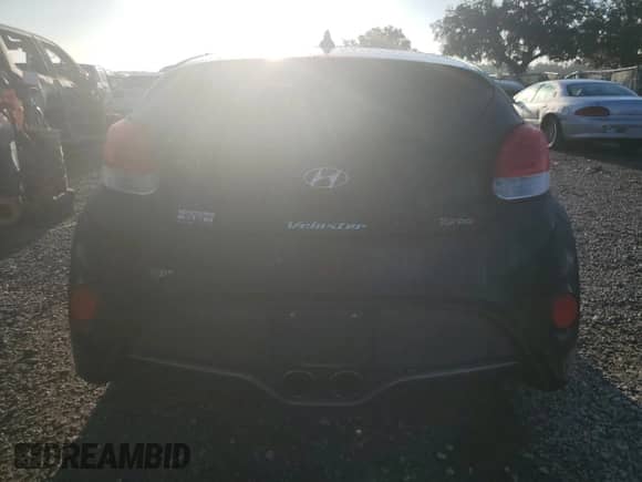 2013 Hyundai Veloster Turbo z VIN KMHTC6AE9DU139880, wystawiony jako Copart lot #67265384 z przebiegiem 148 383 mil mil oraz Szkoda całkowita • Salvage title. Historia ofert i sprzedaży dostępna na DreamBid. Obrazek 6.