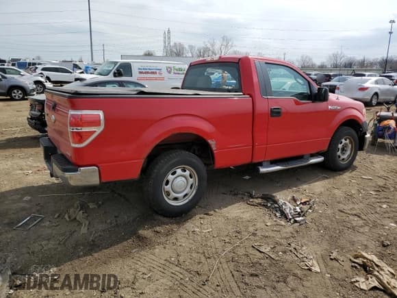 ✅ 2011 Ford F-150 XL • VIN: 1FTMF1CM4BKD83405 • Lot: 52130445. Listed on Copart with 171,668 mi. Free auction sales archive from the USA and detailed vehicle history report at DreamBid. Image 3.