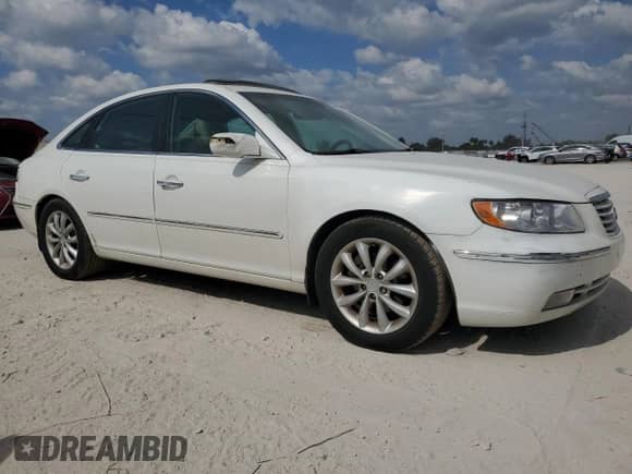 2008 Hyundai Azera Limited z VIN KMHFC46F48A290555, wystawiony jako Copart lot #53719575 z przebiegiem 100 722 mil mil oraz Szkoda całkowita • Salvage title. Historia ofert i sprzedaży dostępna na DreamBid. Obrazek 4.