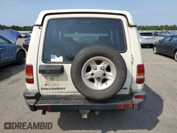✅ 1998 Land Rover Discovery SD • VIN: SALJY1246WA781850 • Lot: 69113644. Wystawiony na Copart z przebiegiem 58 468 mil. Bezpłatny archiwum sprzedaży aukcyjnych z USA i szczegółowy raport historii pojazdu na DreamBid. Zdjęcie 6.