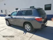 ✅ 2010 Toyota Highlander • VIN: 5TDBK3EH1AS013342 • Lot: 90130005. Listed on Copart with 190,328 mi. Free auction sales archive from the USA and detailed vehicle history report at DreamBid. Image 2.