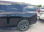 2022 Chevrolet Tahoe Z71 z VIN 1GNSKPKD2NR174478, wystawiony jako IAAI lot #42016813 z przebiegiem 71 801 mil mil oraz . Historia ofert i sprzedaży dostępna na DreamBid. Obrazek 13.