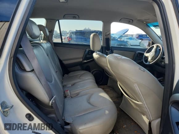 ✅ 2011 Toyota RAV4 • VIN: JTMZF4DV7B5037054 • Lot: 84567675. Wystawiony na Copart z przebiegiem 190 915 mil. Bezpłatny archiwum sprzedaży aukcyjnych z USA i szczegółowy raport historii pojazdu na DreamBid. Zdjęcie 11.