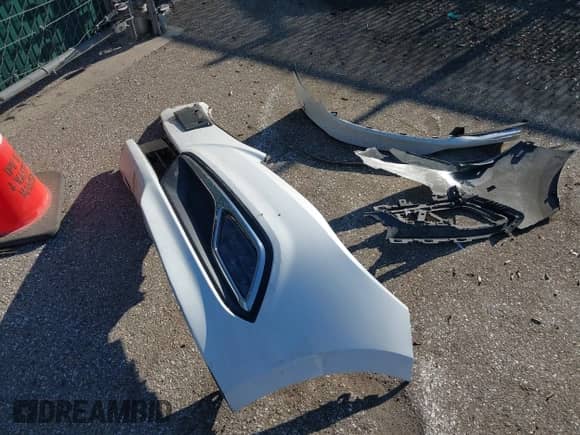 2016 Hyundai Azera Limited с VIN KMHFH4JG7GA536630, выставлен на аукционе IAAI как лот 41444129 с пробегом 128 309 миль миль и . История ставок и продаж доступна на DreamBid. Изображение 12.