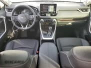 ✅ 2019 Toyota RAV4 Limited • VIN: JTMY1RFV8KD038451 • Lot: 92019905. Wystawiony na Copart z przebiegiem 61 844 mil. Bezpłatny archiwum sprzedaży aukcyjnych z USA i szczegółowy raport historii pojazdu na DreamBid. Zdjęcie 8.