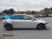 ✅ 2010 Honda Civic LX • VIN: 2HGFA1F52AH306678 • Lot: 43510796. Wystawiony na IAAI z przebiegiem 192 682 mil. Bezpłatny archiwum sprzedaży aukcyjnych z USA i szczegółowy raport historii pojazdu na DreamBid. Zdjęcie 13.